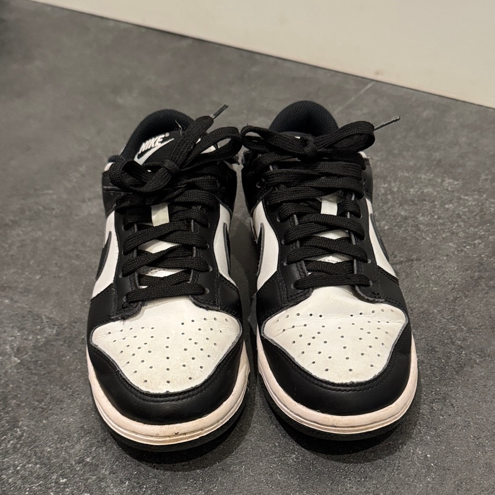 Nike panda dunks